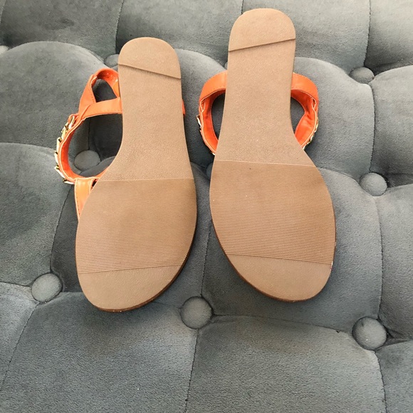 Slingback Thong Sandals 5.5 Orange W/ Gold Chain🆕 - Picture 4 of 5